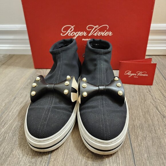 Roger Vivier - Bow Accents Pearls Sneakers - Size 36.5 - Picture 2 of 8